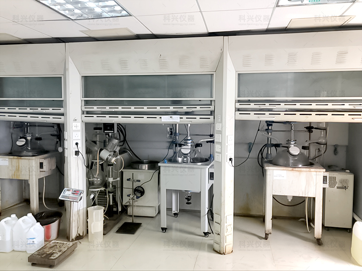 上?？婆d儀器與某公司合作